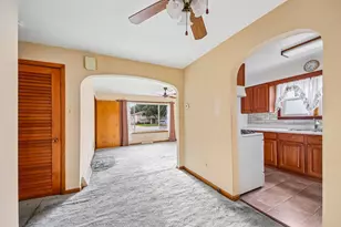 6502 Chester Ave, Hodgkins, IL 60525 - Photo 9