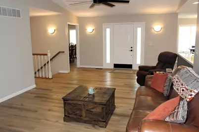 34 Colonial Drive, Clifton, IL 61727 - Photo 15