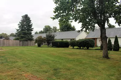 34 Colonial Drive, Clifton, IL 61727 - Photo 5