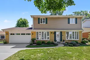 221 S Rammer Ave, Arlington Heights, IL 60004 - Photo 1
