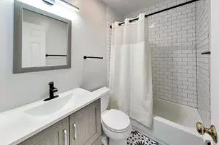 3809 N Ravenswood Ave, Chicago, IL 60613 - Photo 9