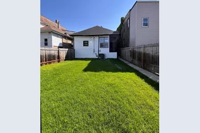 5950 S Artesian Avenue, Chicago, IL 60629 - Photo 23