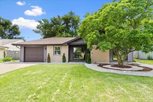 1409 Sequoia Ln, Darien, IL 60561 - Photo 1