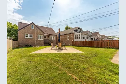 1834 Wenonah Avenue, Berwyn, IL 60402 - Photo 29