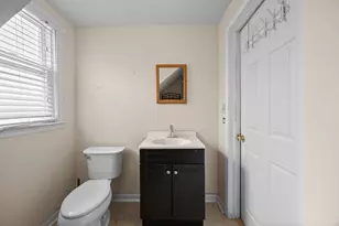 4865 W Cornelia Ave, Chicago, IL 60641 - Photo 17