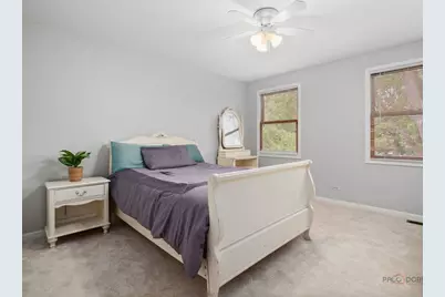 2140 Kenton Lane, Green Oaks, IL 60048 - Photo 31