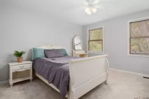 2140 Kenton Ln, Green Oaks, IL 60048 - Photo 31