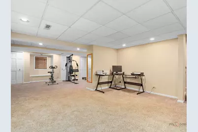2140 Kenton Lane, Green Oaks, IL 60048 - Photo 33