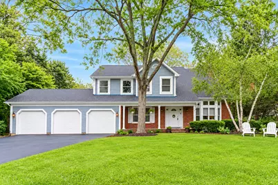 2140 Kenton Lane, Green Oaks, IL 60048 - Photo 1