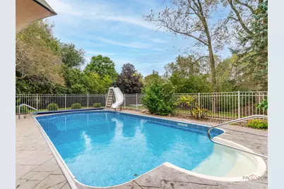2140 Kenton Lane, Green Oaks, IL 60048 - Photo 47