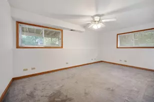 1381 Volkamer Trail, Elk Grove Village, IL 60007 - Photo 17
