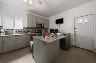 5513 W Cortez St, Chicago, IL 60651 - Photo 7