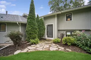 498 Lakepoint Dr, Barrington, IL 60010 - Photo 29