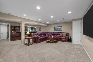 1000 Campbell Ct, Lake Bluff, IL 60044 - Photo 31