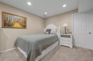 1000 Campbell Ct, Lake Bluff, IL 60044 - Photo 37