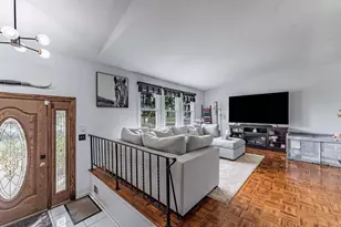 349 Knight Ct, Bolingbrook, IL 60440 - Photo 5