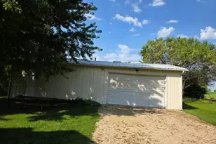 244 Maple St, Paw Paw, IL 61353 - Photo 5
