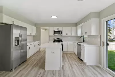 731 Roaring Brook Lane, Algonquin, IL 60102 - Photo 3