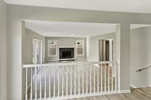 731 Roaring Brook Ln, Algonquin, IL 60102 - Photo 7