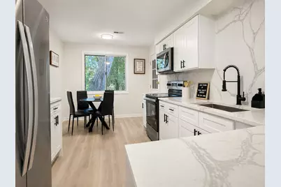 11151 Cottonwood Drive #19C, Palos Hills, IL 60465 - Photo 7