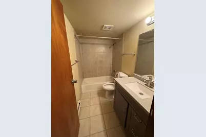 2328 Century Point Lane #D, Glendale Heights, IL 60139 - Photo 7