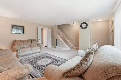 9301 W Ballard Street #B, Des Plaines, IL 60016 - Photo 3