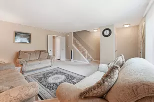 9301 W Ballard St, Des Plaines, IL 60016 - Photo 3