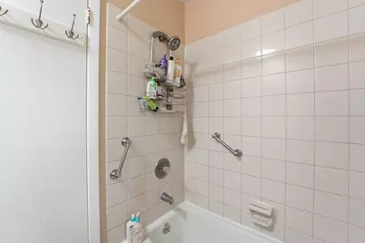 9301 W Ballard Street #B, Des Plaines, IL 60016 - Photo 13