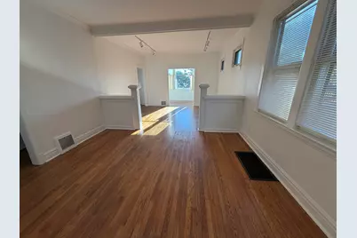 472 N Larch Avenue, Elmhurst, IL 60126 - Photo 5