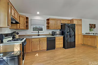 9725 W 17th Street, Zion, IL 60099 - Photo 11