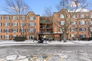 1107 S Old Wilke Rd, Arlington Heights, IL 60005 - Photo 1