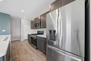 1133 Williamsburg St, Pingree Grove, IL 60140 - Photo 13