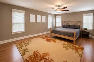 215 58th St, Clarendon Hills, IL 60514 - Photo 9