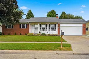 1267 Sunnymeade Dr, Rochelle, IL 61068 - Photo 1