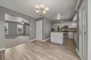 1267 Sunnymeade Dr, Rochelle, IL 61068 - Photo 7