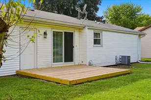 1267 Sunnymeade Dr, Rochelle, IL 61068 - Photo 21