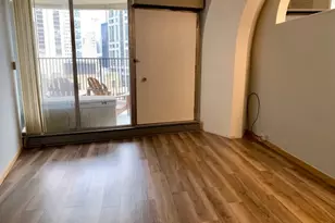 300 N State St, Chicago, IL 60654 - Photo 5