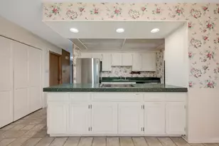 910 Cherokee Dr, Darien, IL 60561 - Photo 15