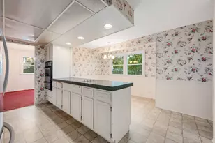 910 Cherokee Dr, Darien, IL 60561 - Photo 17