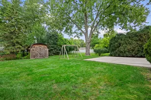910 Cherokee Dr, Darien, IL 60561 - Photo 35