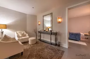 118 E Erie St, Chicago, IL 60611 - Photo 13