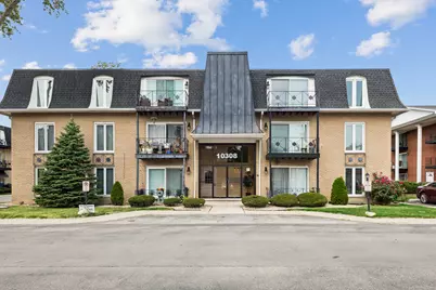 10308 Circle Drive #302, Oak Lawn, IL 60453 - Photo 1