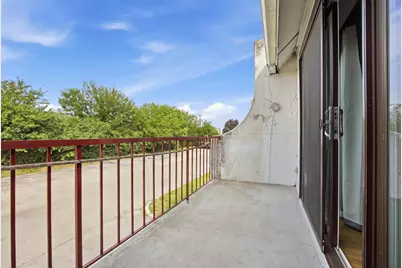 731 E Fullerton Avenue #204, Glendale Heights, IL 60139 - Photo 17