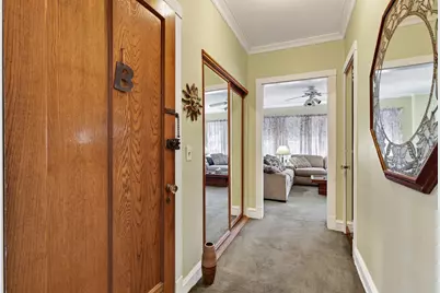5200 W Byron Street, Chicago, IL 60641 - Photo 5