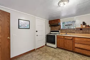 5200 W Byron St, Chicago, IL 60641 - Photo 37