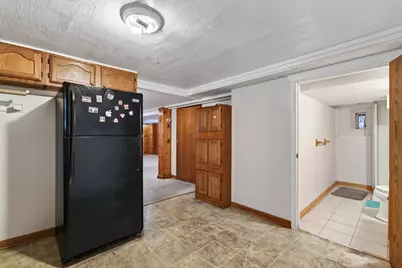 5200 W Byron Street, Chicago, IL 60641 - Photo 39