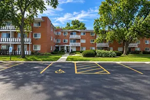 25 E Palatine Rd, Arlington Heights, IL 60004 - Photo 1