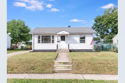 124 Riverside Drive, Montgomery, IL 60538 - Photo 1