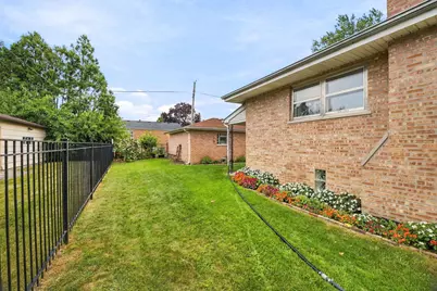 10521 Lavergne Avenue, Oak Lawn, IL 60453 - Photo 33