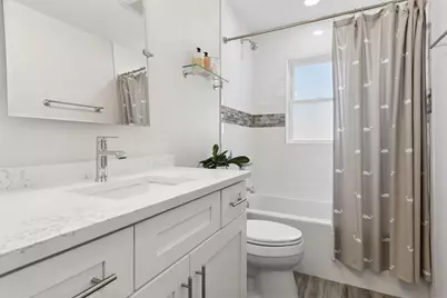 [Address not provided], La Grange, IL 60525 - Photo 19